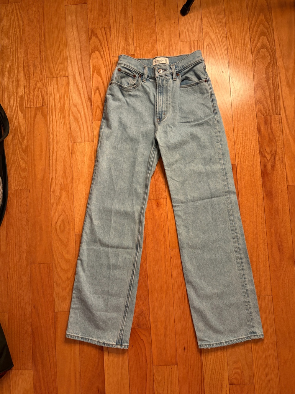 Abercrombie 90s Relaxed Jean